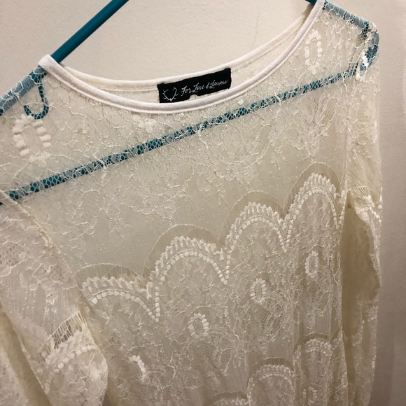 White lace dress - Picture 3 of 8